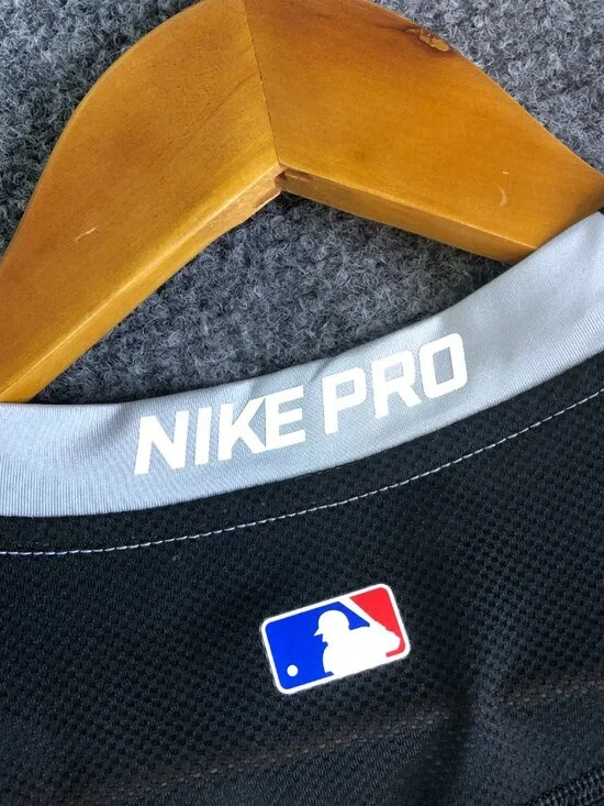 Nike Pro Shirt Mens Large White Black Baseball MLB Compression Fitted Raglan - Picture 8 of 9